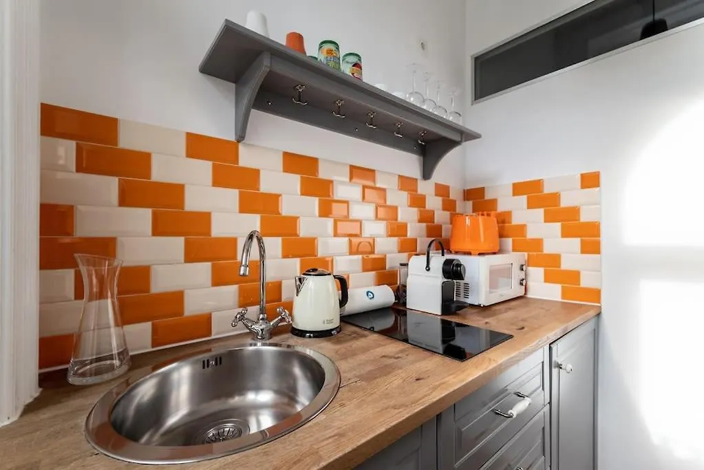 Cool 1Br Near Metro & Center By Hm Apartment Vienna